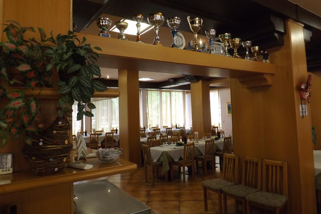Hotel Concordia Levico Terme Esterno foto